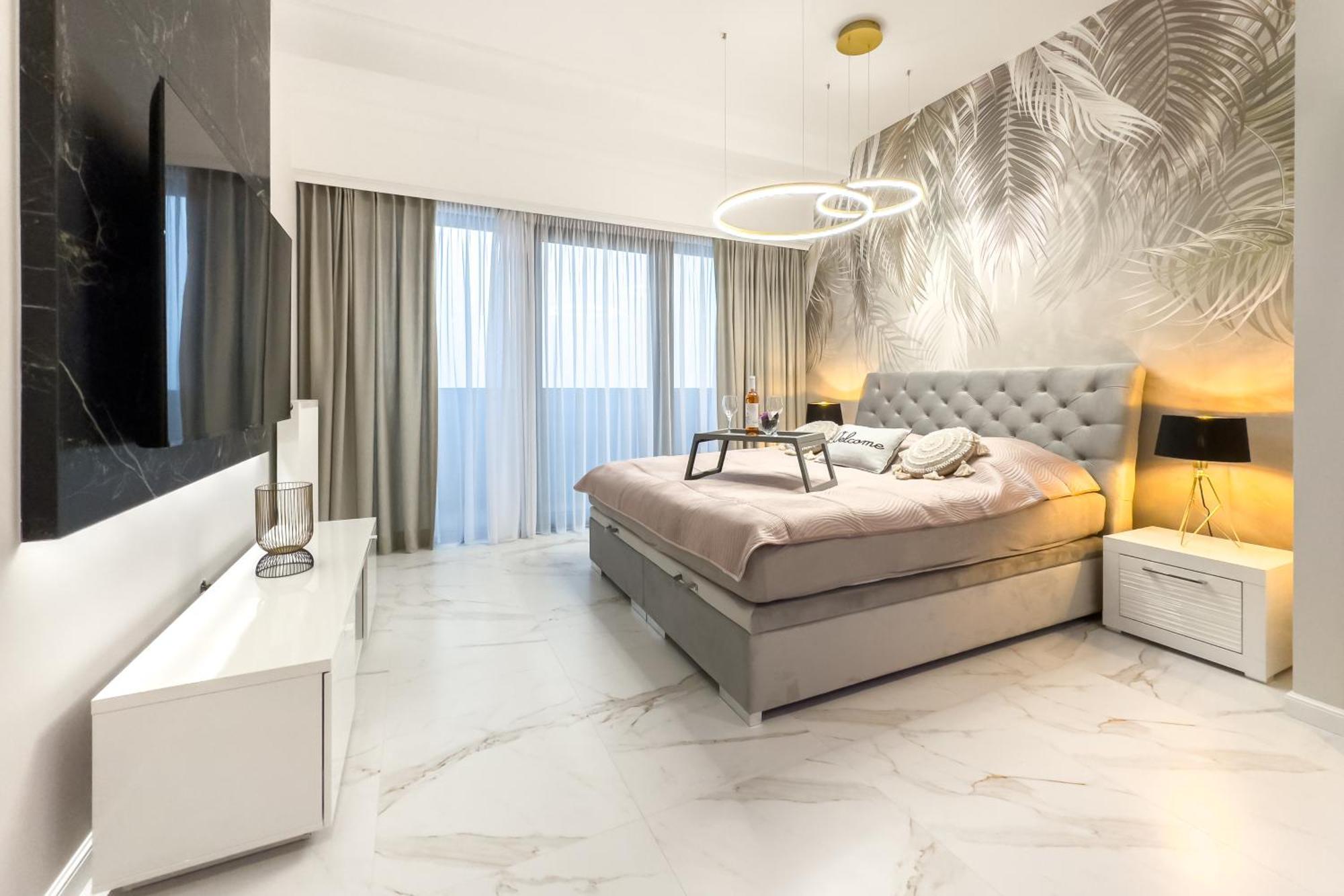 Hanza Tower Apartment No. 524 - Swimming Pool, Jacuzzi, Balcony ชเตชชิน ภายนอก รูปภาพ