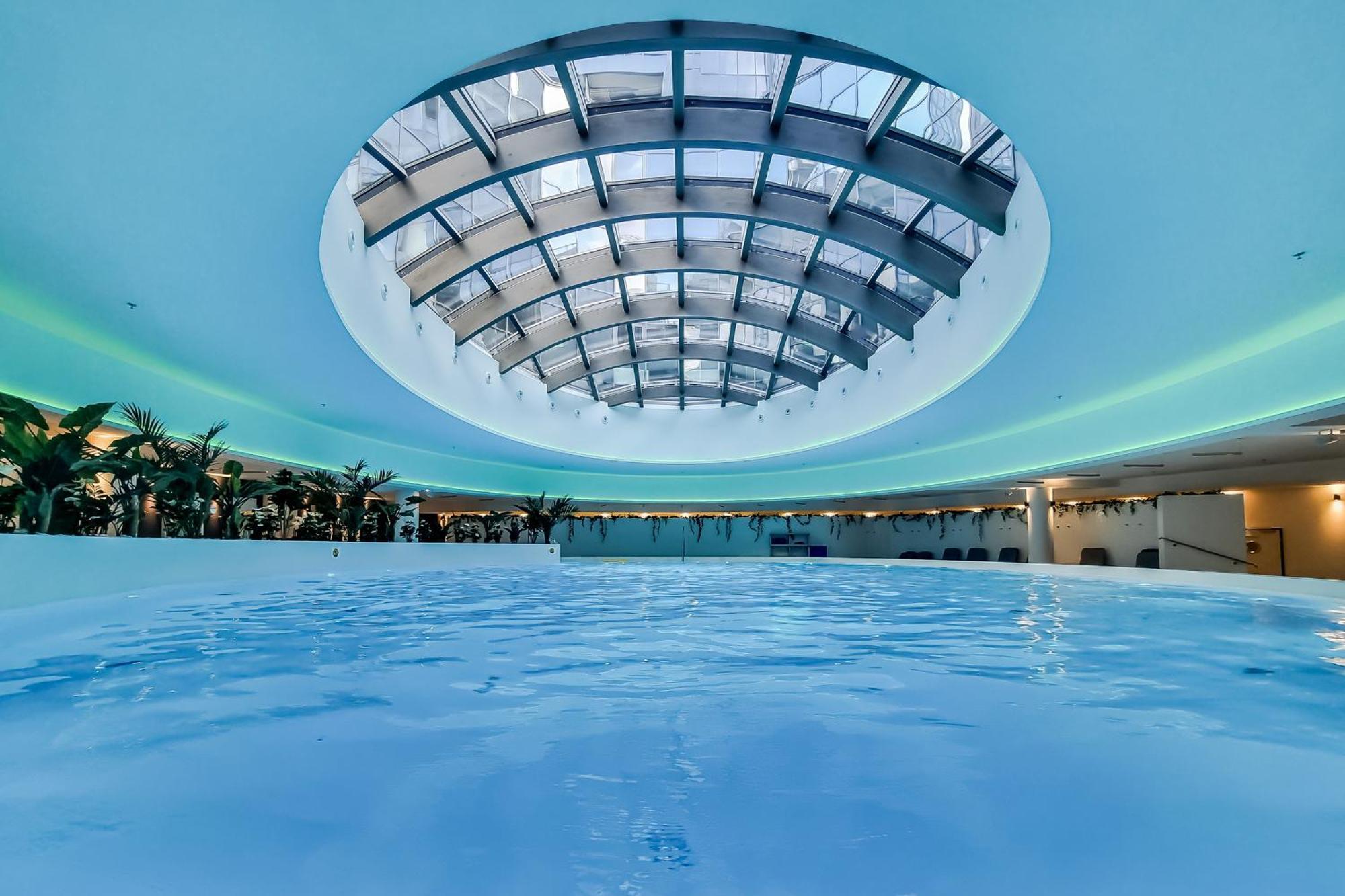Hanza Tower Apartment No. 524 - Swimming Pool, Jacuzzi, Balcony ชเตชชิน ภายนอก รูปภาพ